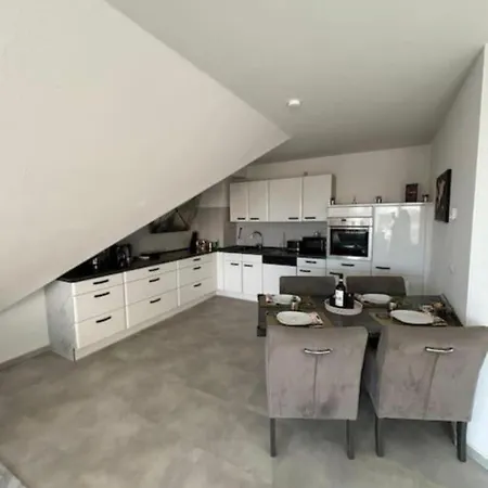 Maisonette Διαμέρισμα Φρέχεν